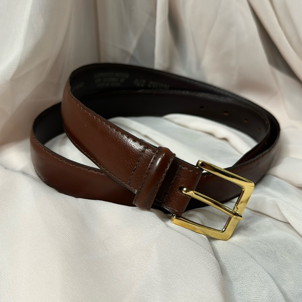 Men’s brown leather belt